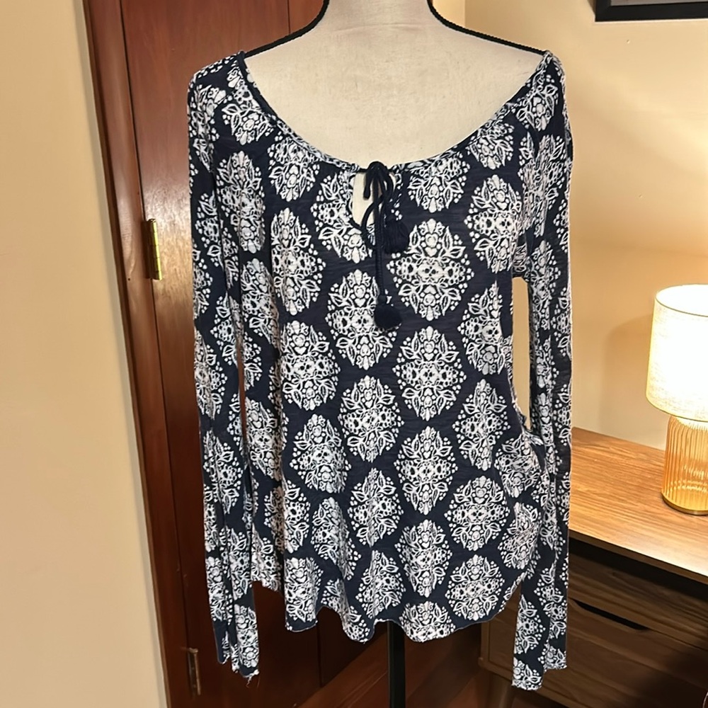 Aeropostale chic soft xs long sleeve navy print shirt